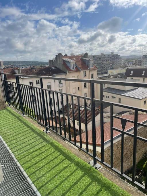 Appartement 3P Gare Terrasse Et Parking Prive Franconville  Εξωτερικό φωτογραφία
