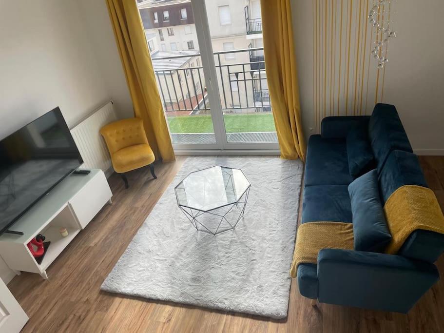 Appartement 3P Gare Terrasse Et Parking Prive Franconville  Εξωτερικό φωτογραφία
